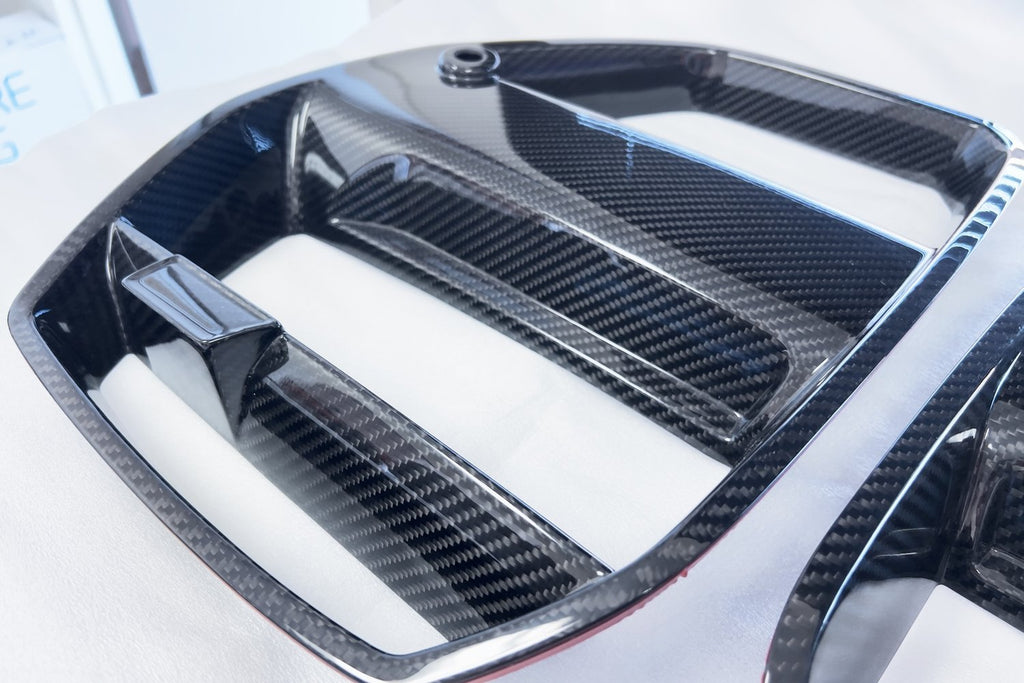 Stradale Design G8X M3/M4 GT3 DRY CARBON FRONT GRILL (COMPATIBLE WITH DRIVER ASSISTANT PRO)
