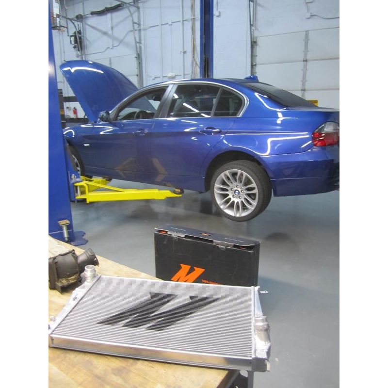 MishiMoto Performance Aluminum Radiator, fits BMW 335i/135i (Manual) 2006–2013 MMRAD-E90-07