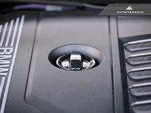 Load image into Gallery viewer, AUTOTECKNIC DRY CARBON COMPETITION OIL CAP COVER - G30 5-SERIES ATK-BM-0007-G30-BC