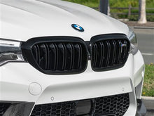 Load image into Gallery viewer, RW Carbon BMW F90 M5 Gloss Black Grille Surrounds bmwf9007