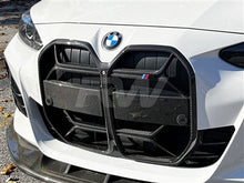 Load image into Gallery viewer, RW Carbon BMW G26 4-Series CSL Style Carbon Fiber Front Grille bmwg2605