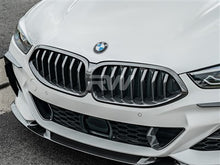 Load image into Gallery viewer, RW Carbon BMW F9x M8 / 8-Series Carbon Fiber Grille bmwf9106