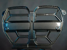 Load image into Gallery viewer, 2020-2025 BMW M3 (G80) / M4 (G82 / G83) CSL Inspired Dry Carbon Full Replacement Kidney Grille