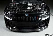 Load image into Gallery viewer, Eventuri BMW F8X M3 / M4 S55 Black Carbon / Colored Kevlar Engine Cover EVE-F8XM-KV-ENG