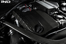 Load image into Gallery viewer, Eventuri BMW F8X M3 / M4 S55 Black Carbon / Colored Kevlar Engine Cover EVE-F8XM-KV-ENG