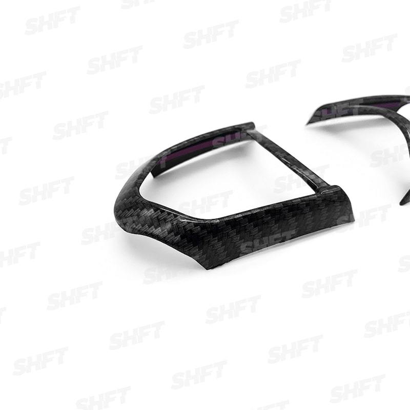 RFF SHFT STEERING WHEEL BUTTON FRAME TRIM IN CARBON FIBRE LOOK WITH GLOSS FINISH