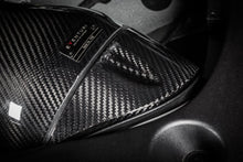 Load image into Gallery viewer, Eventuri BMW F90 M5 / F9X M8 Black Carbon Intake System - V2 EVE-F9XM5M8-CF-INT